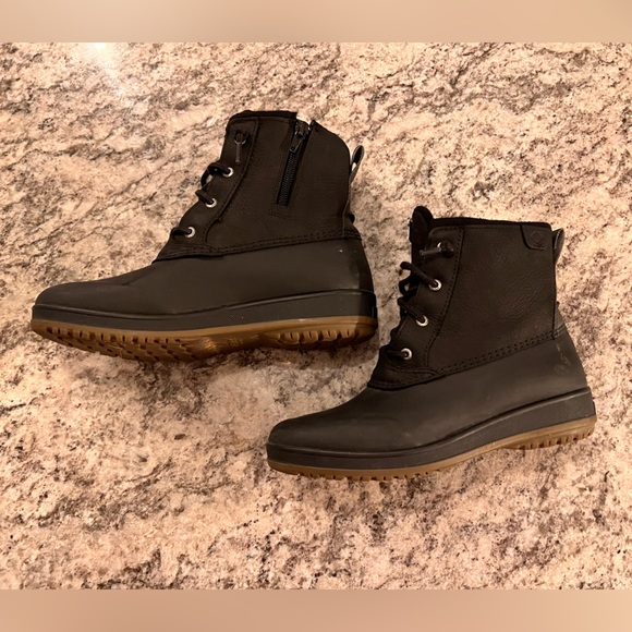 Sperry Boots - Picture 2 of 11